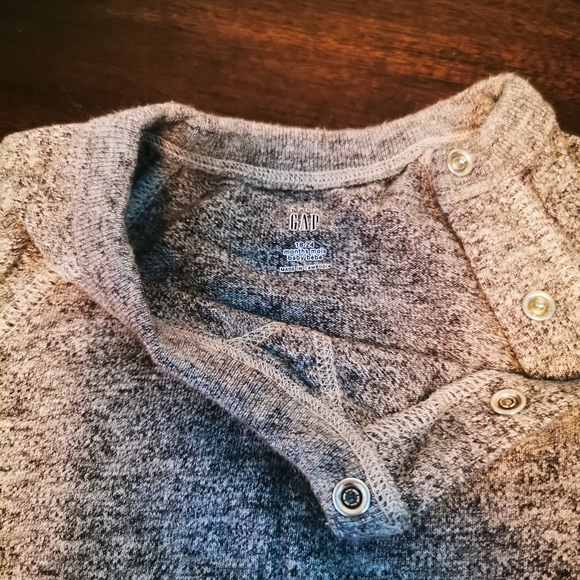Baby Gap 12-18 months - Picture 2 of 4